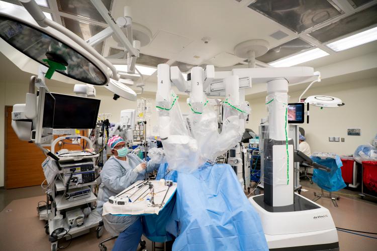 Garcia Performs 1,000th Robotic Operation